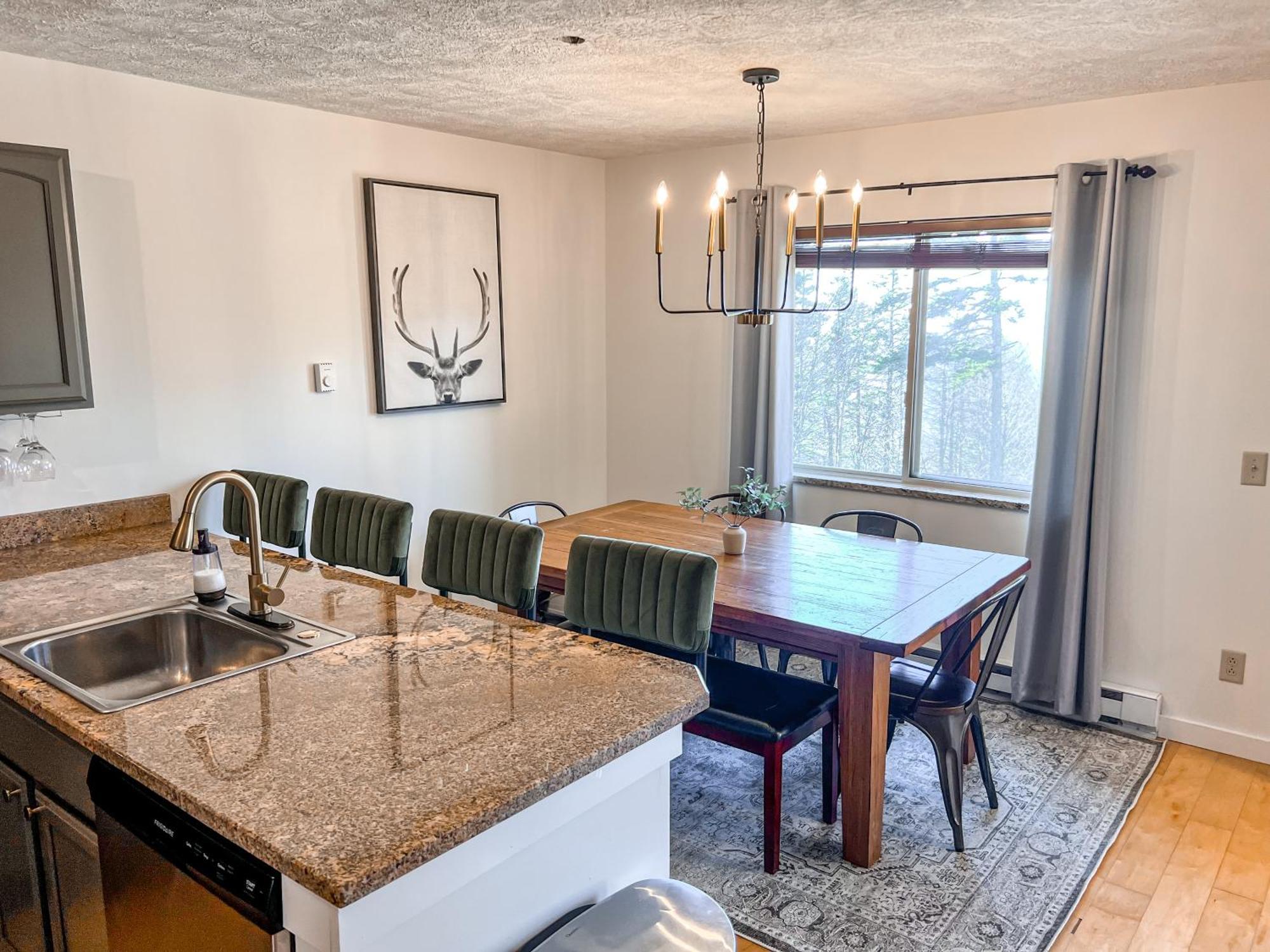 Remodeled Summit Condo At Snowshoe - Modern & Cozy Ngoại thất bức ảnh