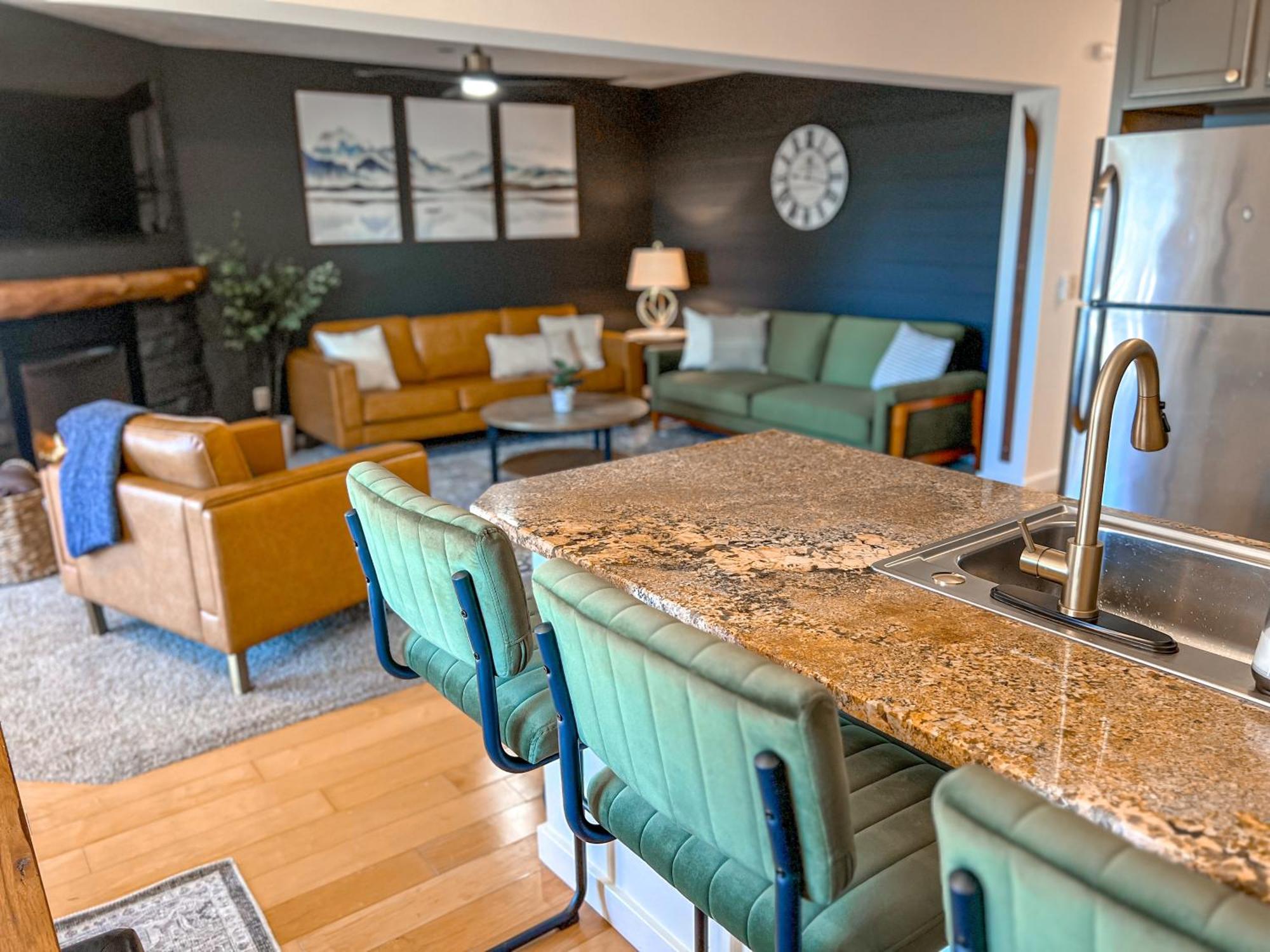 Remodeled Summit Condo At Snowshoe - Modern & Cozy Ngoại thất bức ảnh