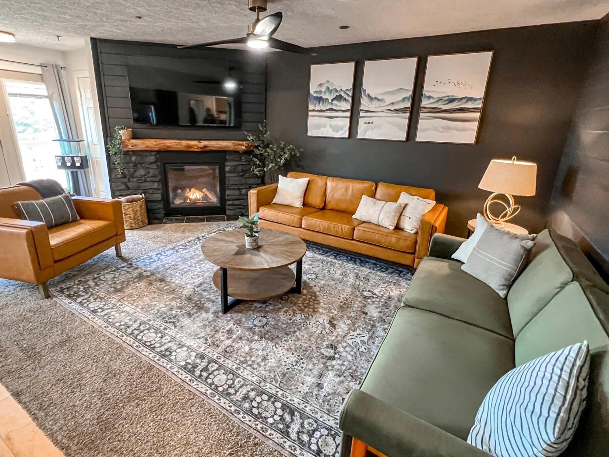 Remodeled Summit Condo At Snowshoe - Modern & Cozy Ngoại thất bức ảnh