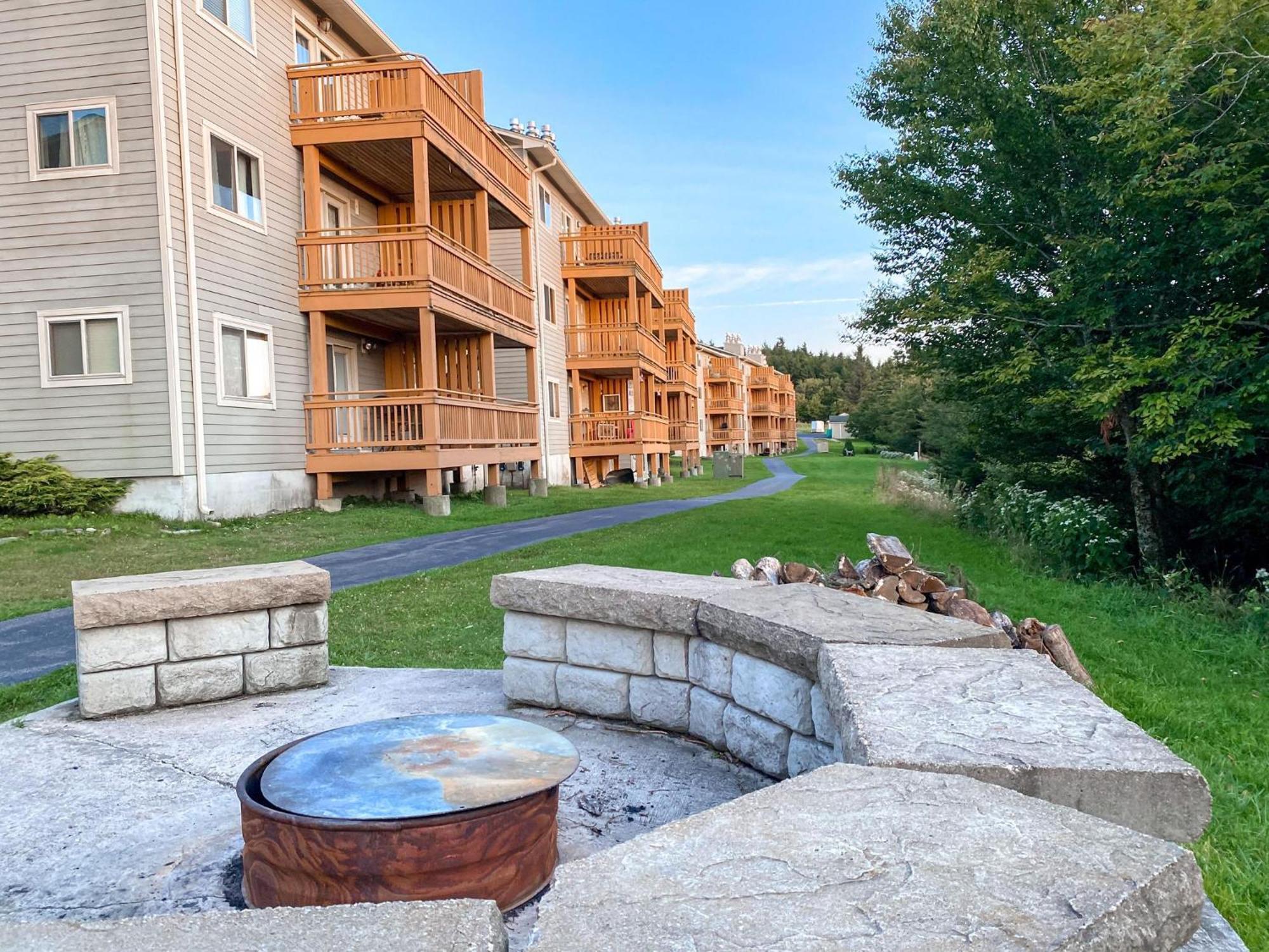 Remodeled Summit Condo At Snowshoe - Modern & Cozy Ngoại thất bức ảnh